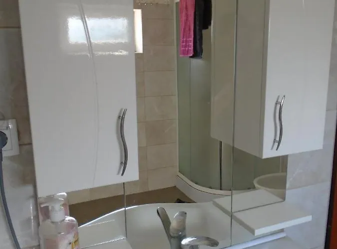 بيت للعطل Limes Zatonje