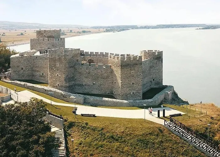 بيت للعطل Limes